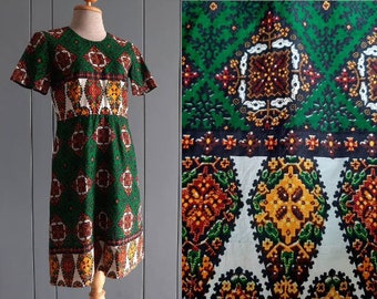 S - 70s Summer Cotton Dress Mod Mini Day Dress - Green Orange Dress - Maximalist Indian Print Dress - 27" Waist