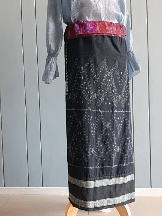 Pure Cotton Sarong Wrap - Vintage Lao Ikat Cotton… - image 6