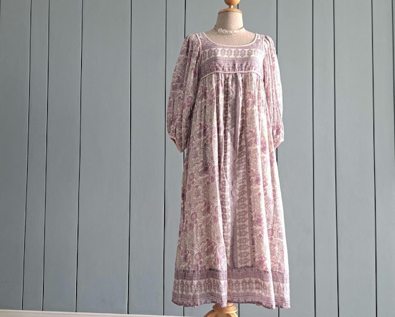 90s maternity dress How Maternity Style Has Changed Over the Years