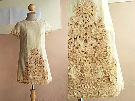 60s Mod Dress - Cream Day Dress - Small - 28" Wais