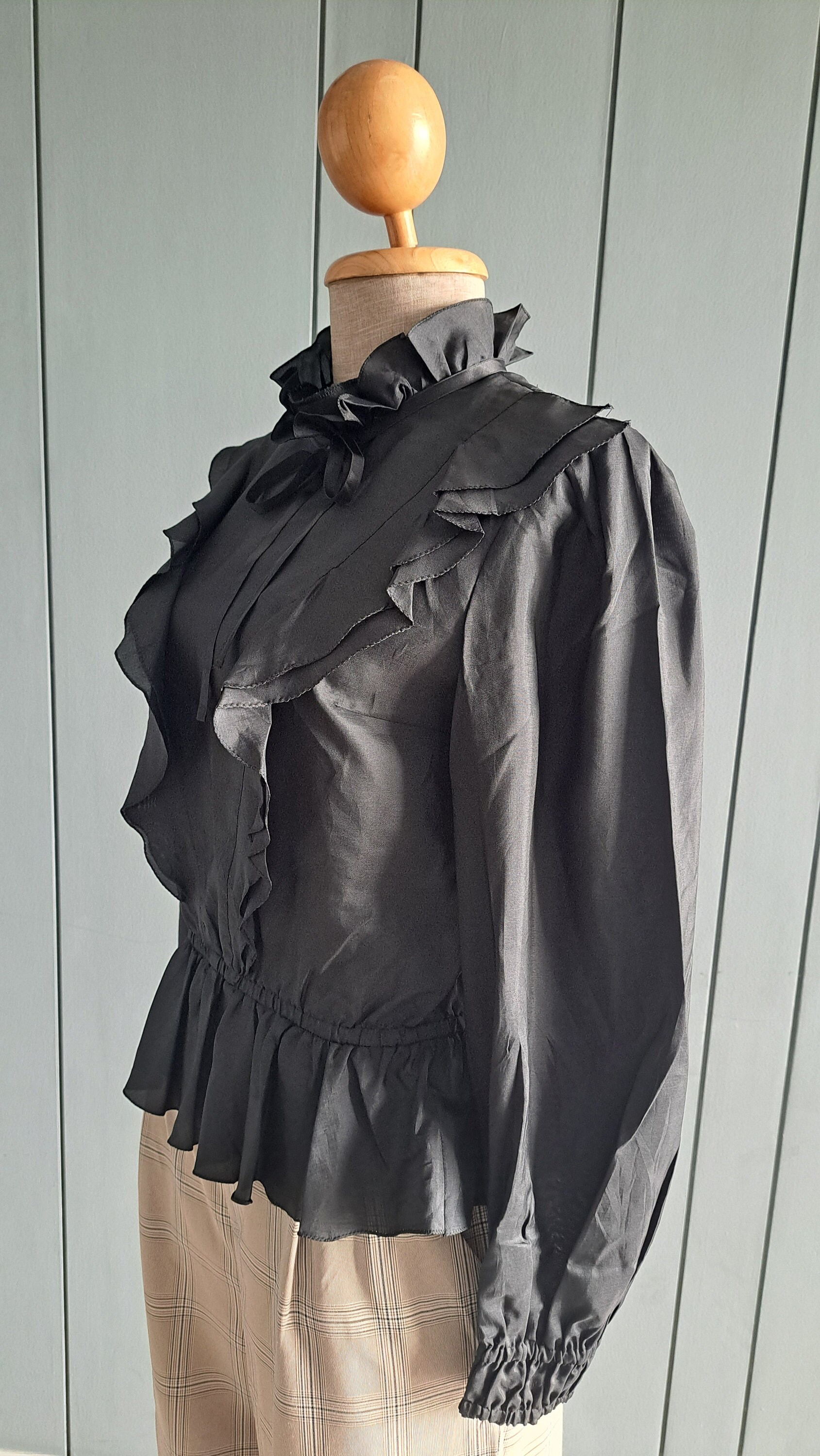 S - M - 70s Black Ruffle Blouse - Vintage Ruffle Shirt - Japanese 