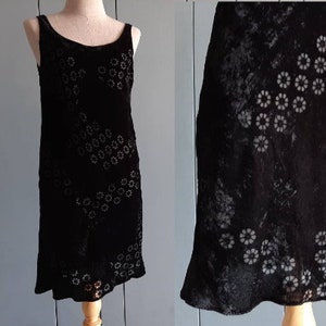 S - 90s Little Black Velvet Cocktail Dress - Lightweight Black Velvet Dress - Mini Black Minimalist  34&quot; Bust