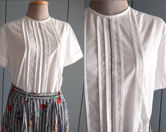 M - 70s White Cotton Blouse