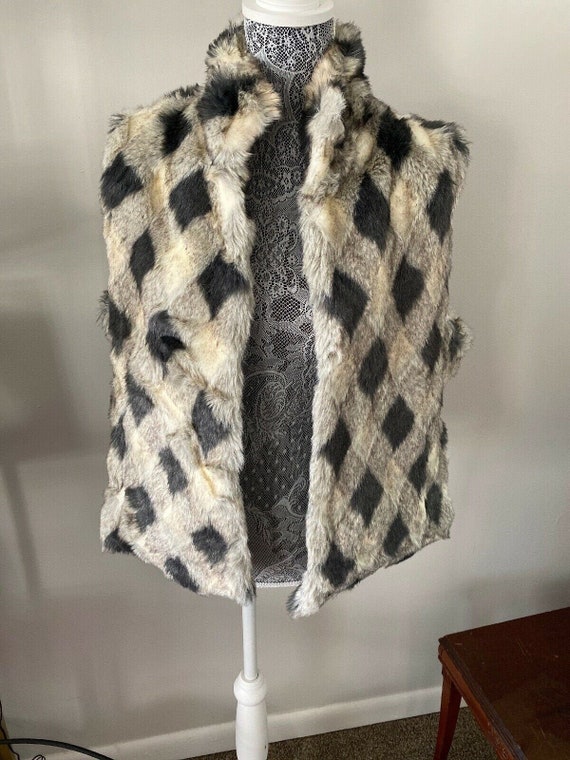 Pamela McCoy Checkered Faux Fur Vest. Large