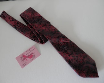 Axist Vintage Tie Designer 100% Silk Black Red Paisley Stunning Design Hand Made Tie Vintage Tie FREE Ship in US
