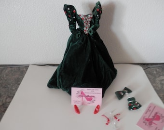 Conjunto de Barbie de Mattel Happy Holidays, vestido de terciopelo verde con cuentas n.° 1871, bolso, pendientes, anillo, zapatos, collar, sin muñeca, envío gratuito a EE. UU.