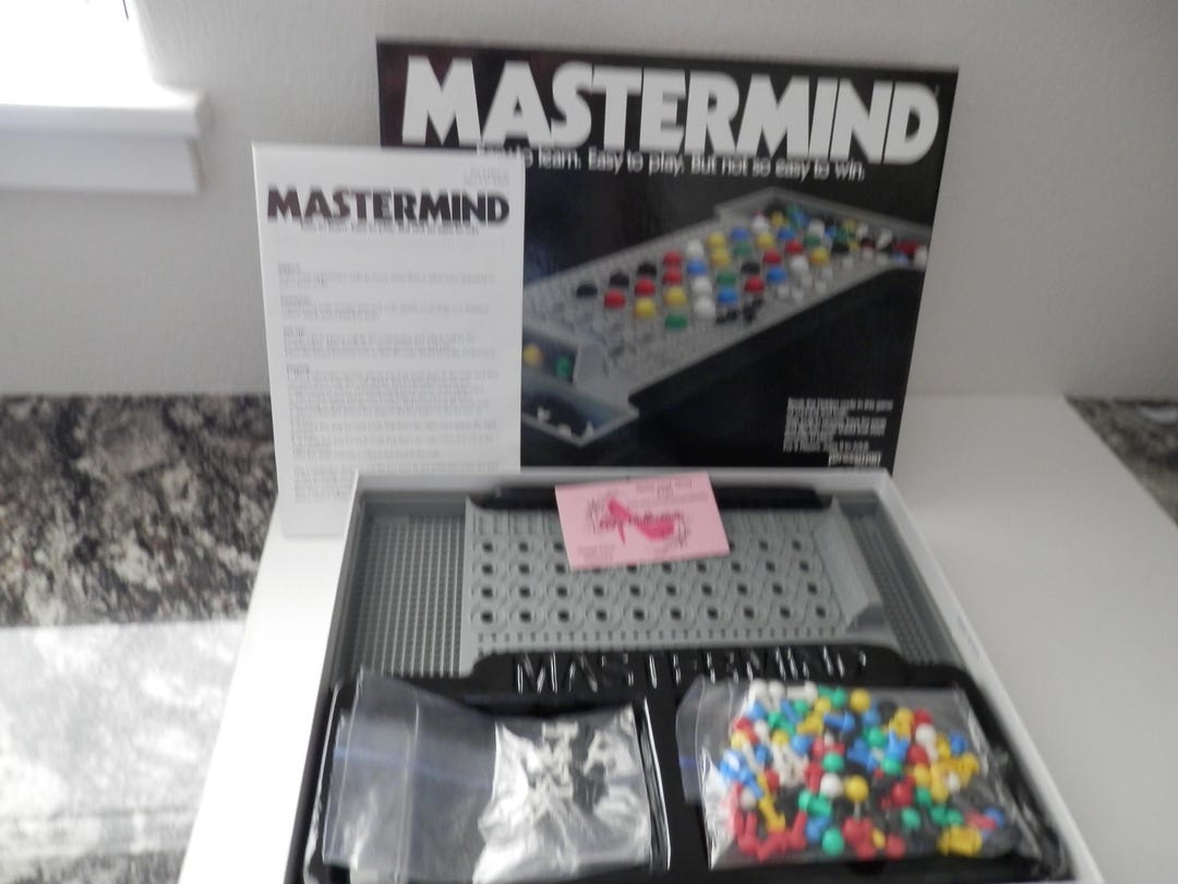 Master Mind Game Vintage Fun Challenging Game of Logic Pressman Toys ...