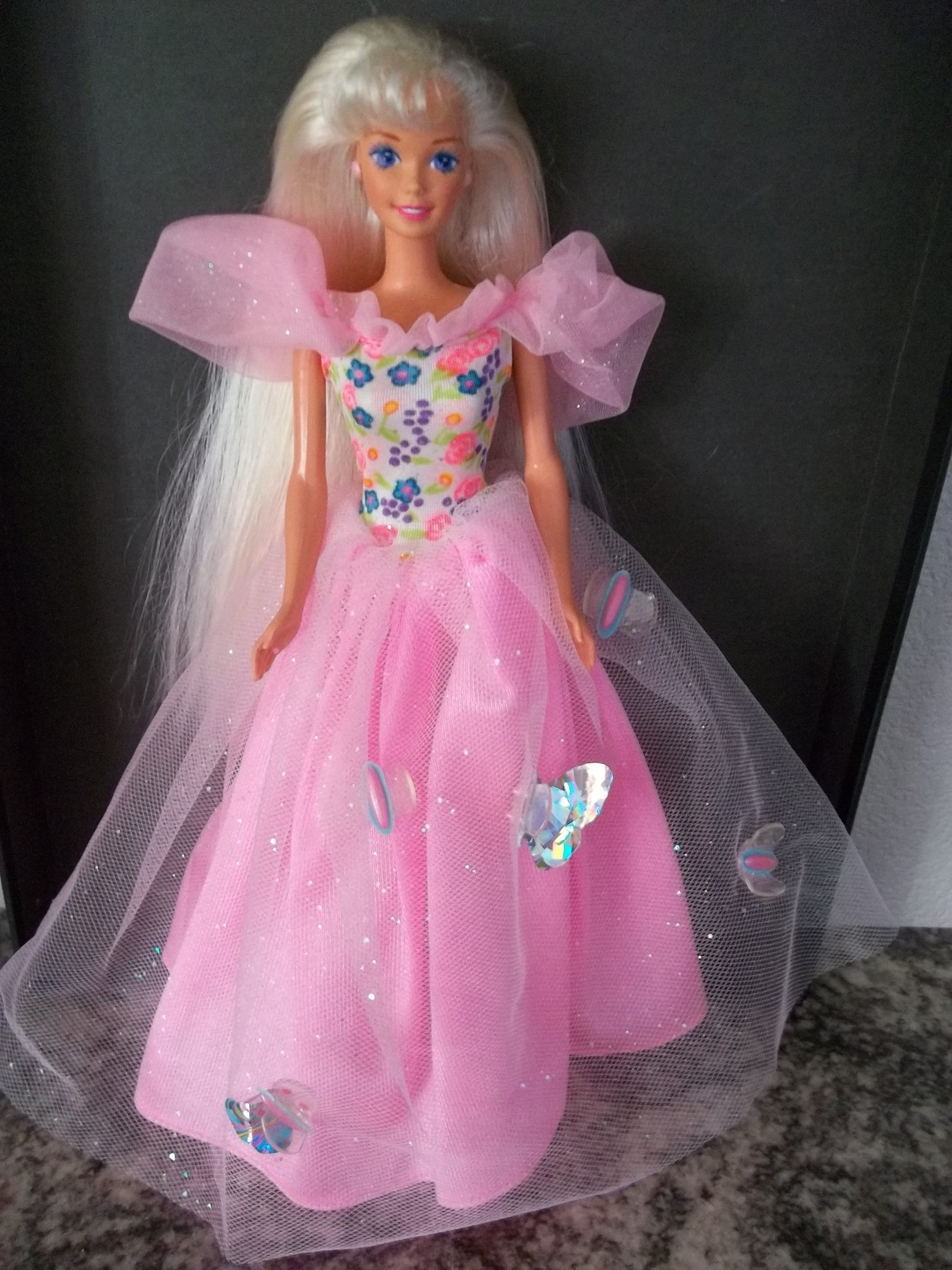 Barbie Wearing Princess Butterfly Pink Gown by Mattel 13501 Earrings Ring  Straight Arms Easy to Dress 