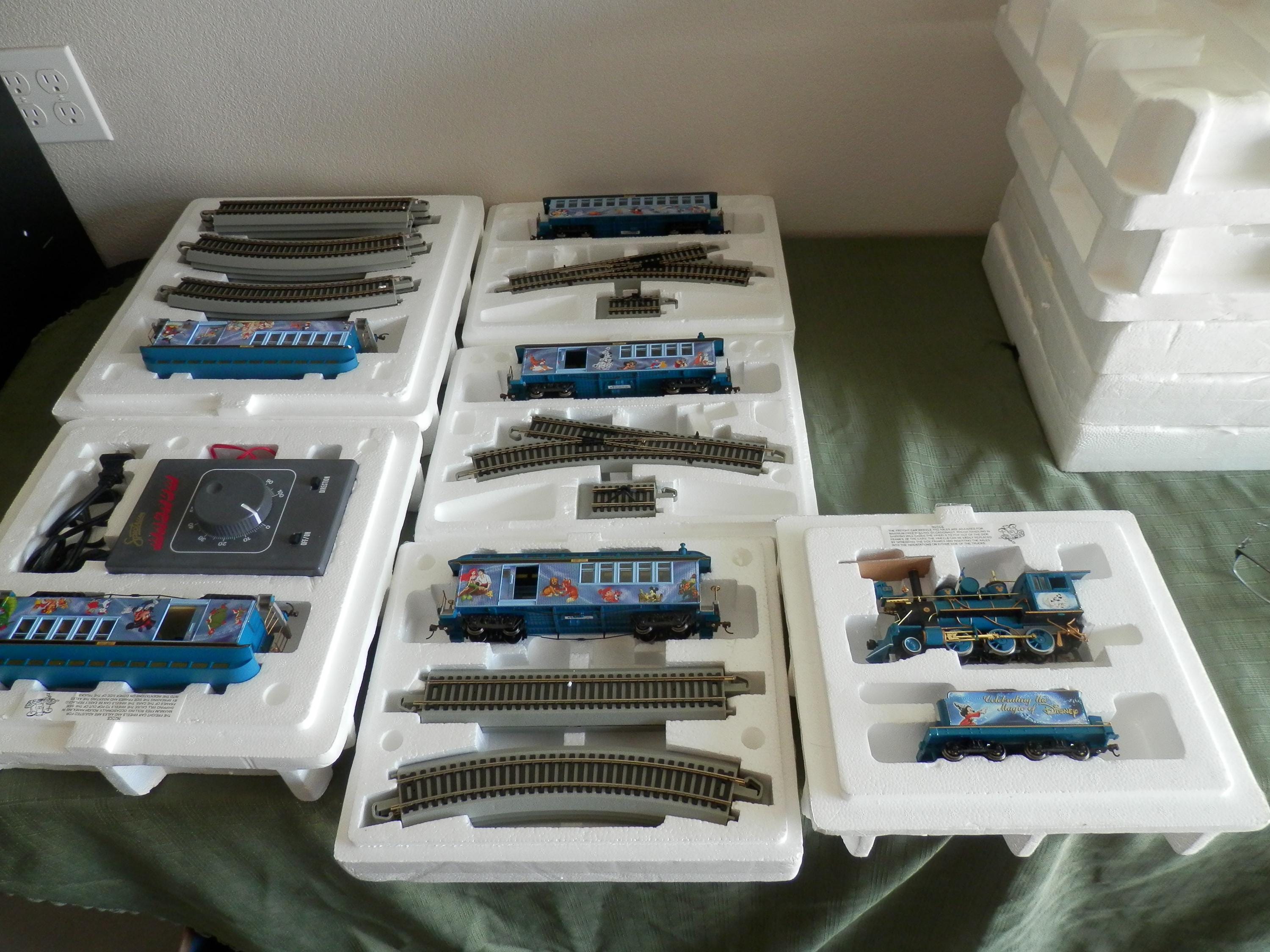 Hawthorne Village Train Sets UK