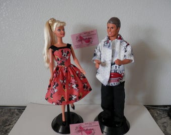 REA Disney Barbie Ken "Åker till Disneyland" Helt ny Barbieklänning & Ken-kläder Skor 90 vintagedockor Mattel #15006 Pris tidigare 109,95 Nu 69,95