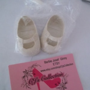 Doll Shoes White Leather Like Strappy Snaps Mary Janes Soles 2&quot; x 1 &quot;  5cm x 2.5cm Darling Vintage Doll Shoes FREE Ship in Continental U.S.
