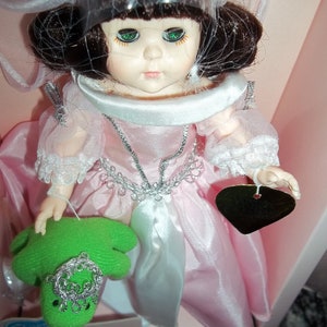 Vintage Vogue 1984 Ginny "Princess and the Frog"  Mint in Box  #71-3940 Dakin, Inc. NRFB 1988 Vogue Dolls San Francisco, CA Free Ship in US