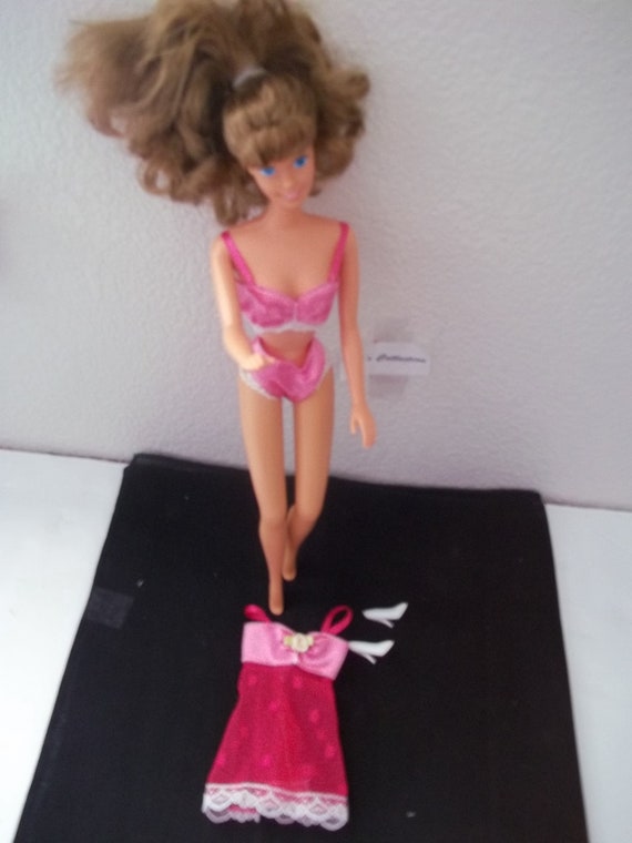 Barbie Doll Brunette Mattel 1992 Brand New With Lingerie Slip Bra