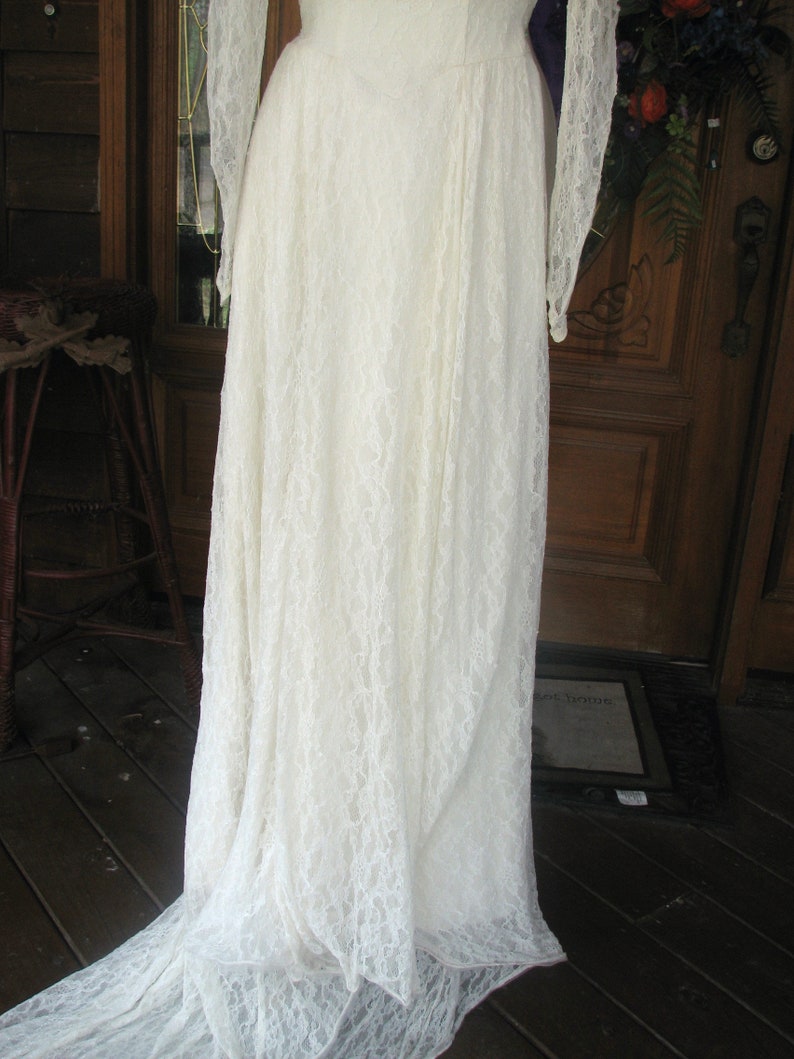 Antique 1930-1940's Lace gown image 6