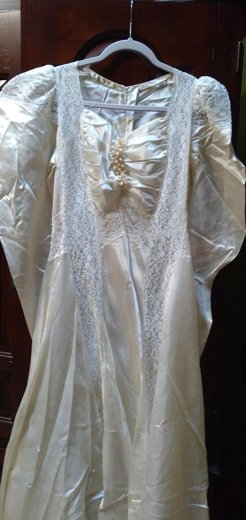 1920's 30's Wedding Gown image 3