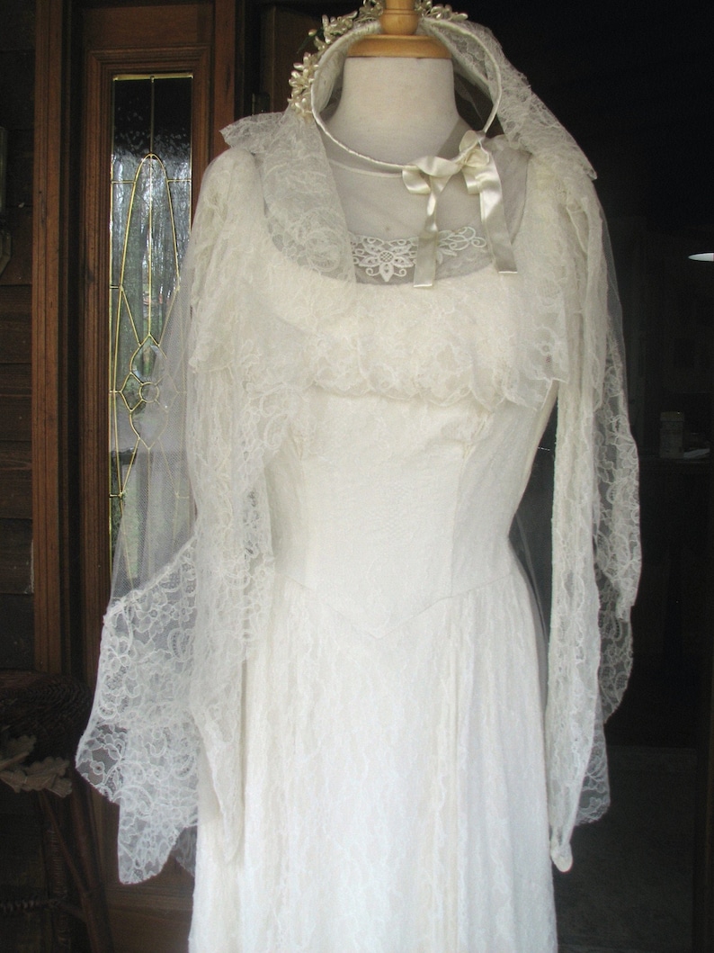 Antique 1930-1940's Lace gown image 1