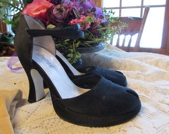 To the Max Black Sexy Satin Vintage Schuhe