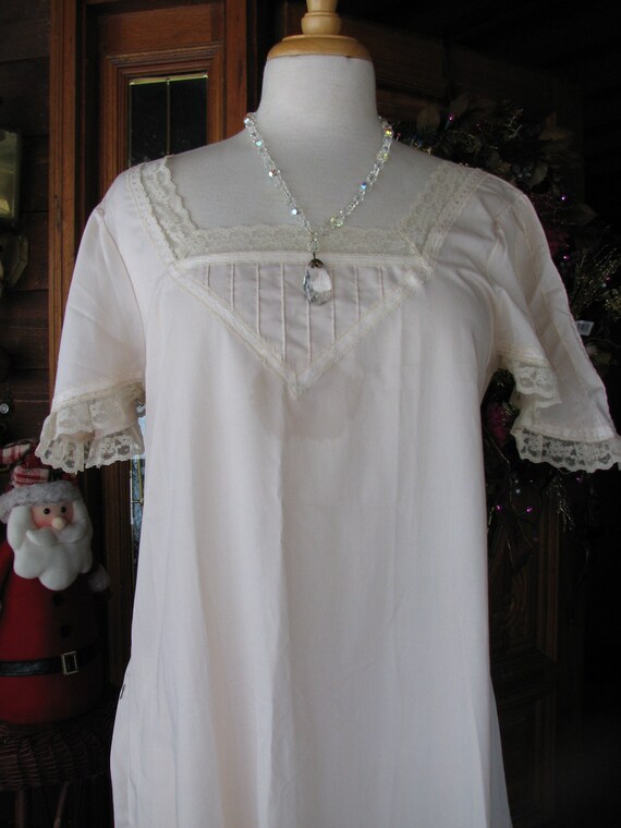 Vintage Neiman Marcus Cotton Victorian looking Ni… - image 2