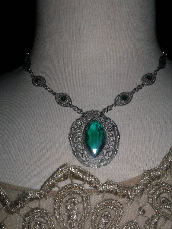 Art Deco Rhodium Filigree Necklace