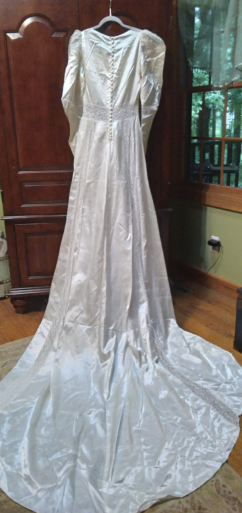 1920's 30's Wedding Gown image 10