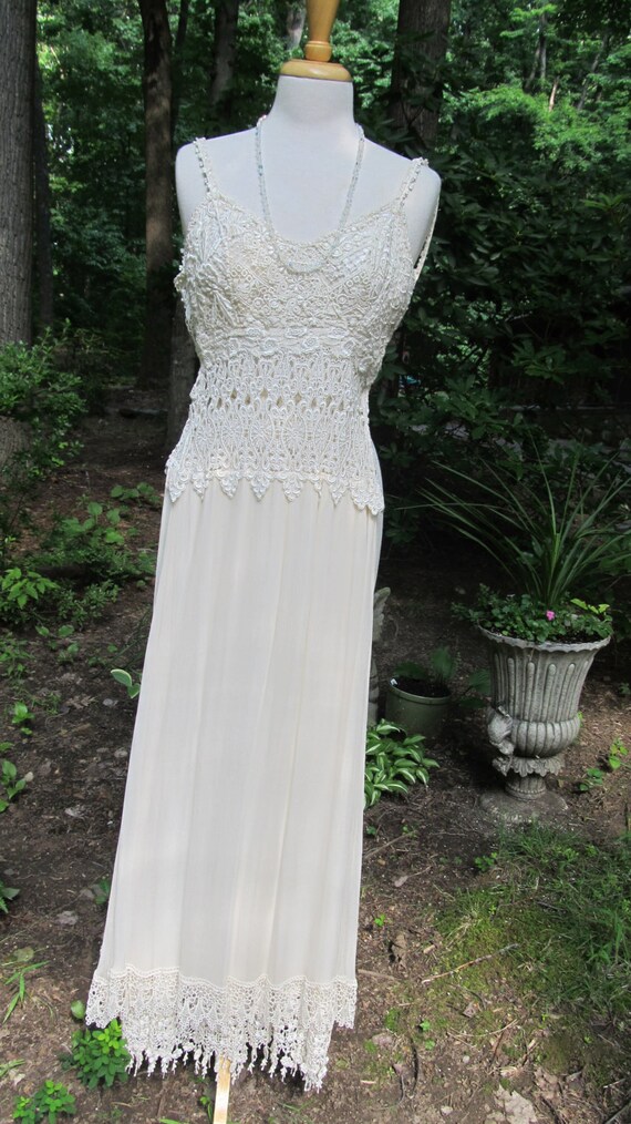 Beautiful Gown with Beautiful Laces - image 3