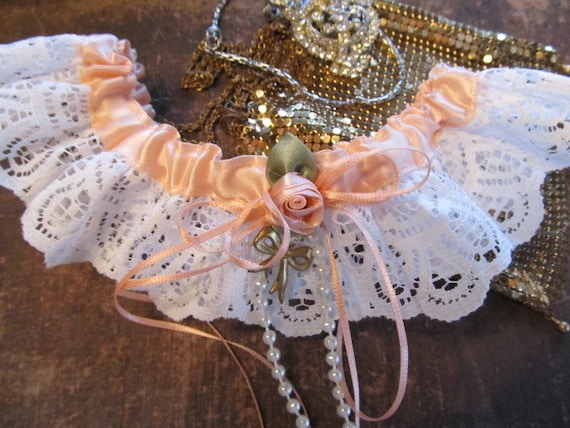 Hanmade Victorian Peach and White Lace Wedding/Br… - image 1