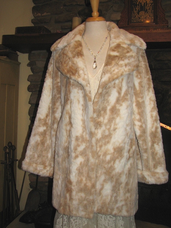 Spring SALE - Beautiful Faux Fur Pamela McCoy Coat