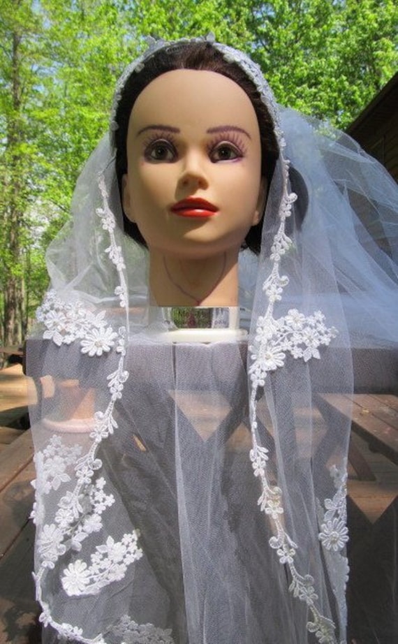 1950's Wedding/Bridal Veil - image 1