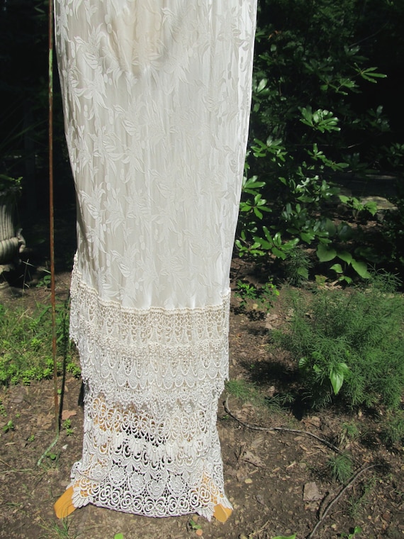 Beautiful Silk Ivory Gown or Wedding Gown trimmed… - image 4