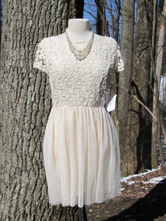 SALE - SALE -New Cream Lace Dress - image 4