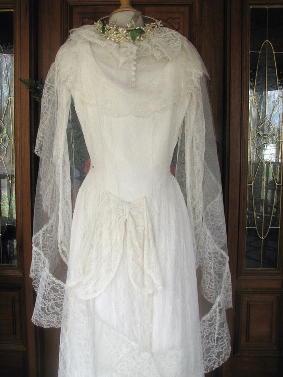 Antique 1930-1940's Lace gown - image 8