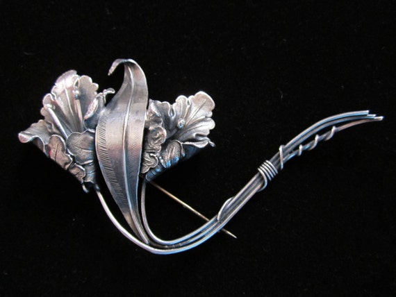 Stunning Wearable Art! Beautifully Detailed Piece of Art in  display picture 1