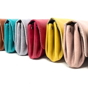 Cartera para mujer kaaberlin - Cartera para mujer hecha a mano de cuero en estilo vintage - Muchos compartimentos y grande (9,5 x 16 x 4 cm) (amarillo)