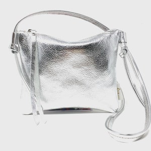 Pouch leather silver, small leather bag image 1