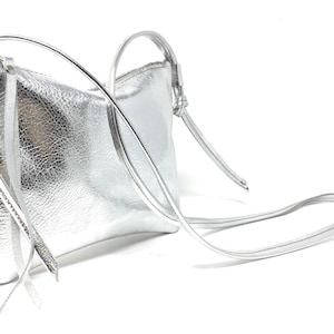 Borsa piccola in pelle, pochette in pelle argento