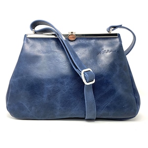 Ledertasche, Handtasche aus blauem Leder, Geschenk für die Freundin, Umhängetasche Leder,crossover Tasche mit Metallverschluss