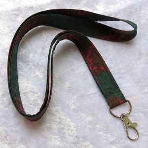 Liberty Lawn Lanyard, lanyard with swivel lobster clip, ID holder, badge holder, 19 inches