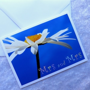 Mme et Mme, carte de mariage, carte de même sexe, couple de lesbiennes, LGBTQ