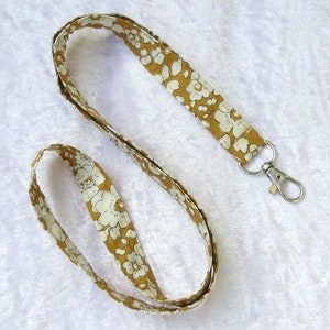Liberty Lawn Lanyard, lanyard with swivel lobster clip, ID holder