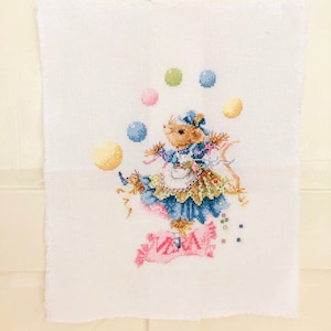 ベラ・ザ・マウス クロスステッチ 手刺繍 子供部屋の装飾 ベビーギフト 額装済み