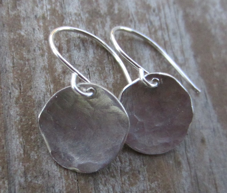 Hammered Sterling Silver Disc Earrings: Small Everyday Jewelry image 2