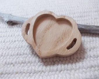 1 pc unfinished heart cabochon frame,wooden heart crafting,wooden heart pendant&bracelet base,heart bezel cup,heart jewellery supply