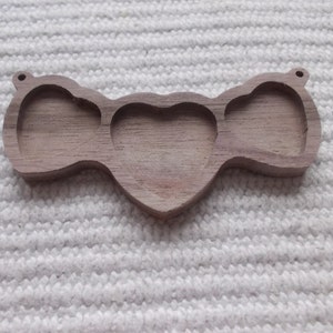 1 p unfinished long horn with 3 heart-shaped cutout wooden pendant base with 2 loops,wood jewel tray,pendant setting,blank wood jewel supply