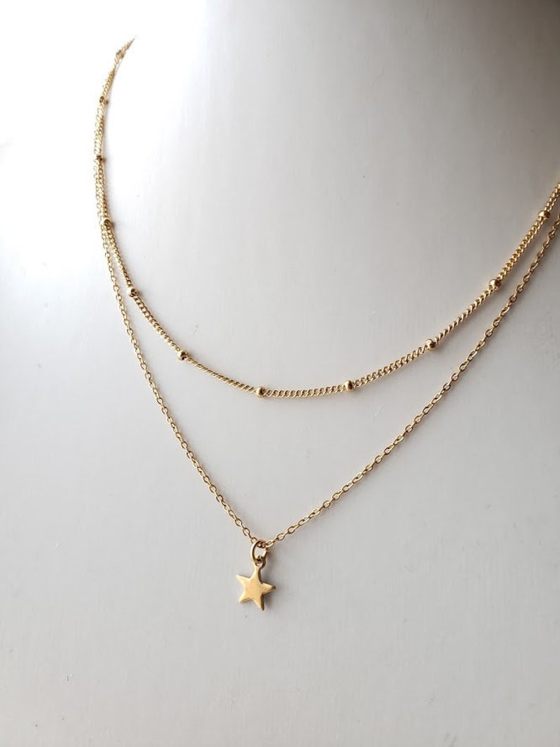 Gold chain layered necklace with star pendant image 1