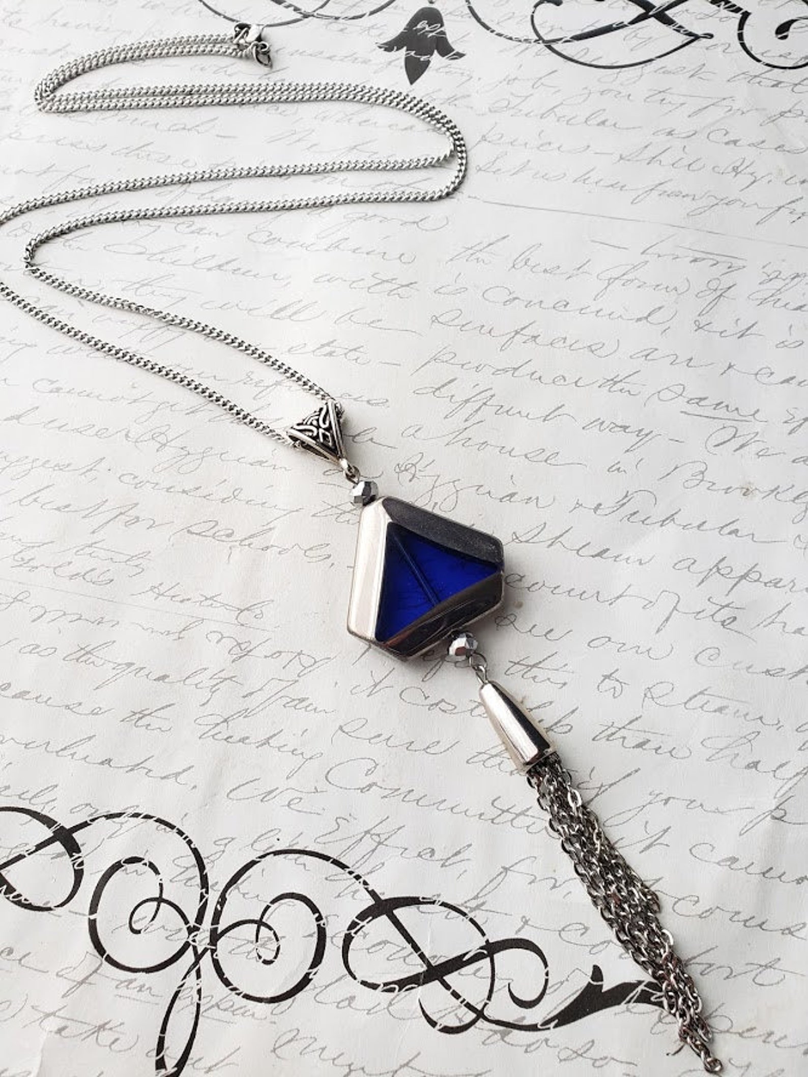 Sautoir Ethnique Femme – Collier Long Pompons Bleus Et Chaîne Argent