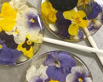 3 Floating Flowers Edible Viola Wedding Party Favors Lollipops