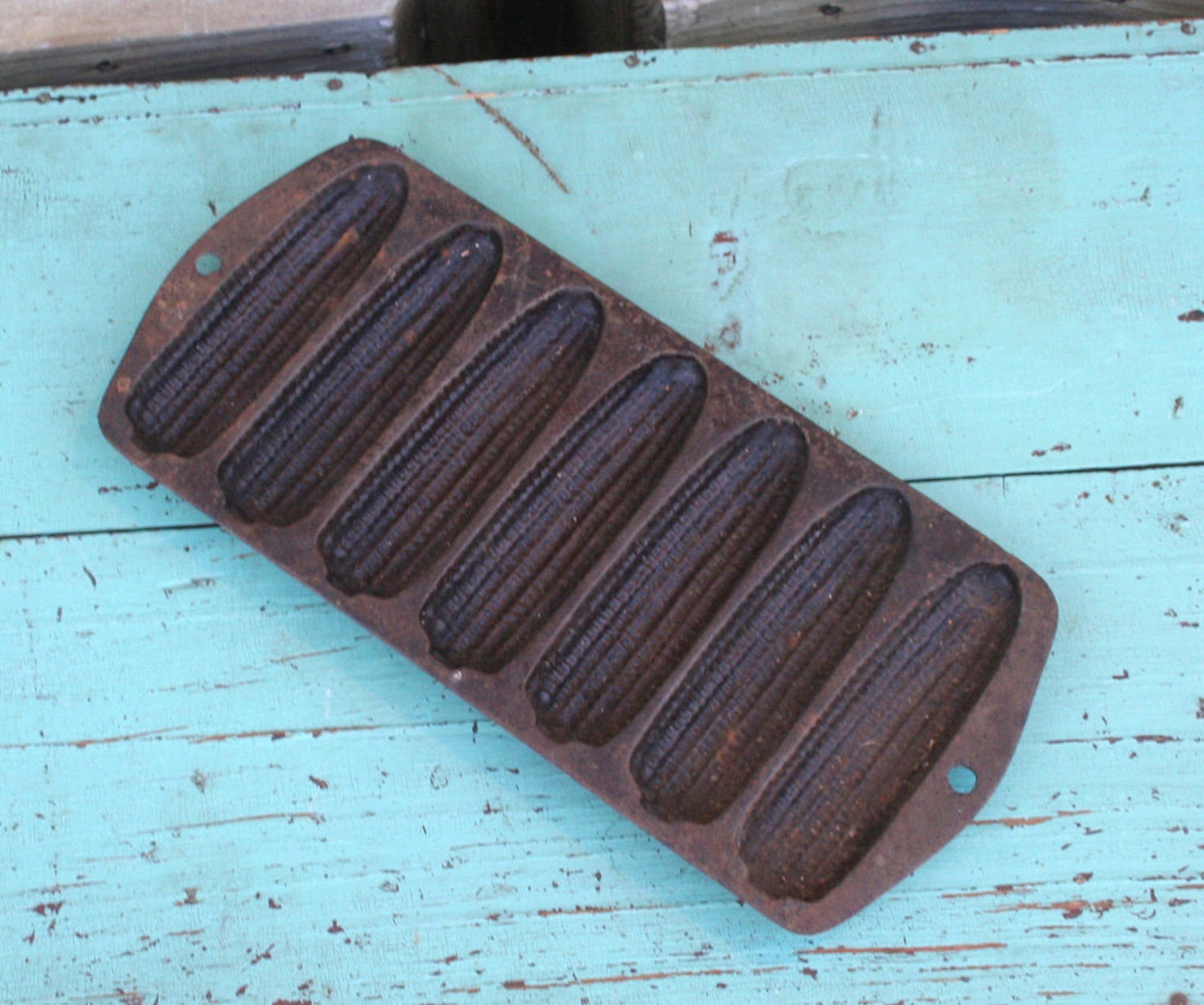 Vintage Cast Iron Cornbread Pan Cornbread Mold Baking Pan Etsy