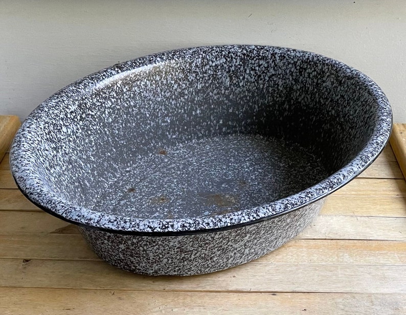 Oval Speckled Gray Graniteware Wash Basin, Vintage Farm Basin 