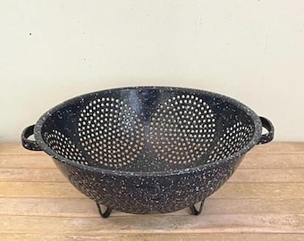 Vintage Blue Speckle Enamel Colander, Farmhouse Kitchen, Graniteware Strainer