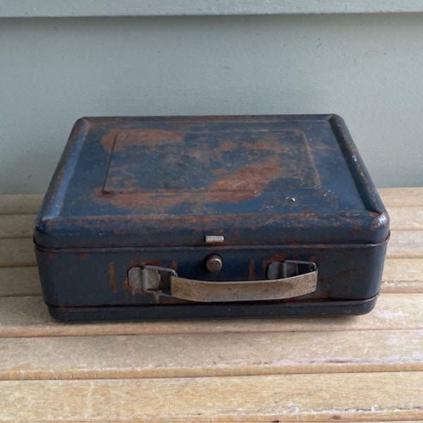 Metal Lunch Box - Etsy
